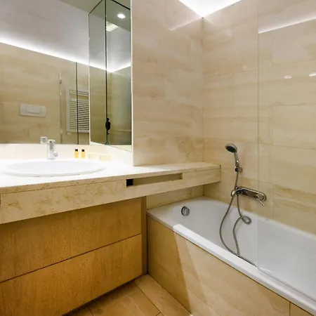 Capponi Luxury